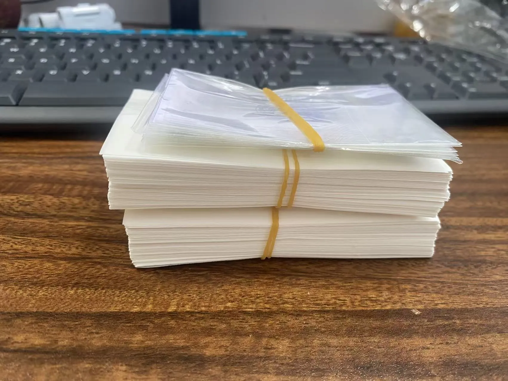 JOJO Pac hologram kreditkortsdekal skickas till Pakistan